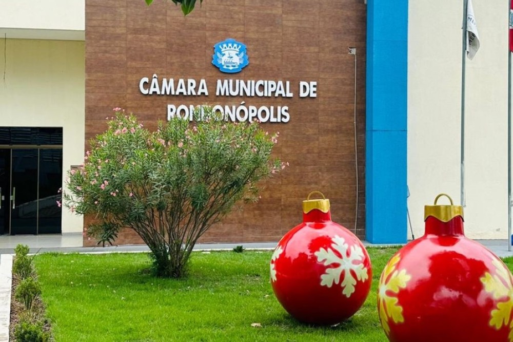 Câmara Municipal Promove 'Natal Social' com cantata e inauguração de luzes na Quinta (11)